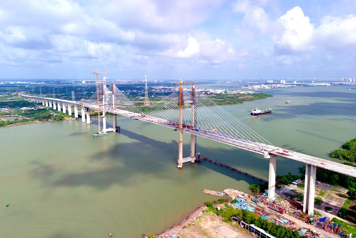 Sau gần 15 tháng tái khởi động, cầu Phước Khánh bắc qua sông Lòng Tàu, nối TP.HCM - TP Đồng Nai đã về đích